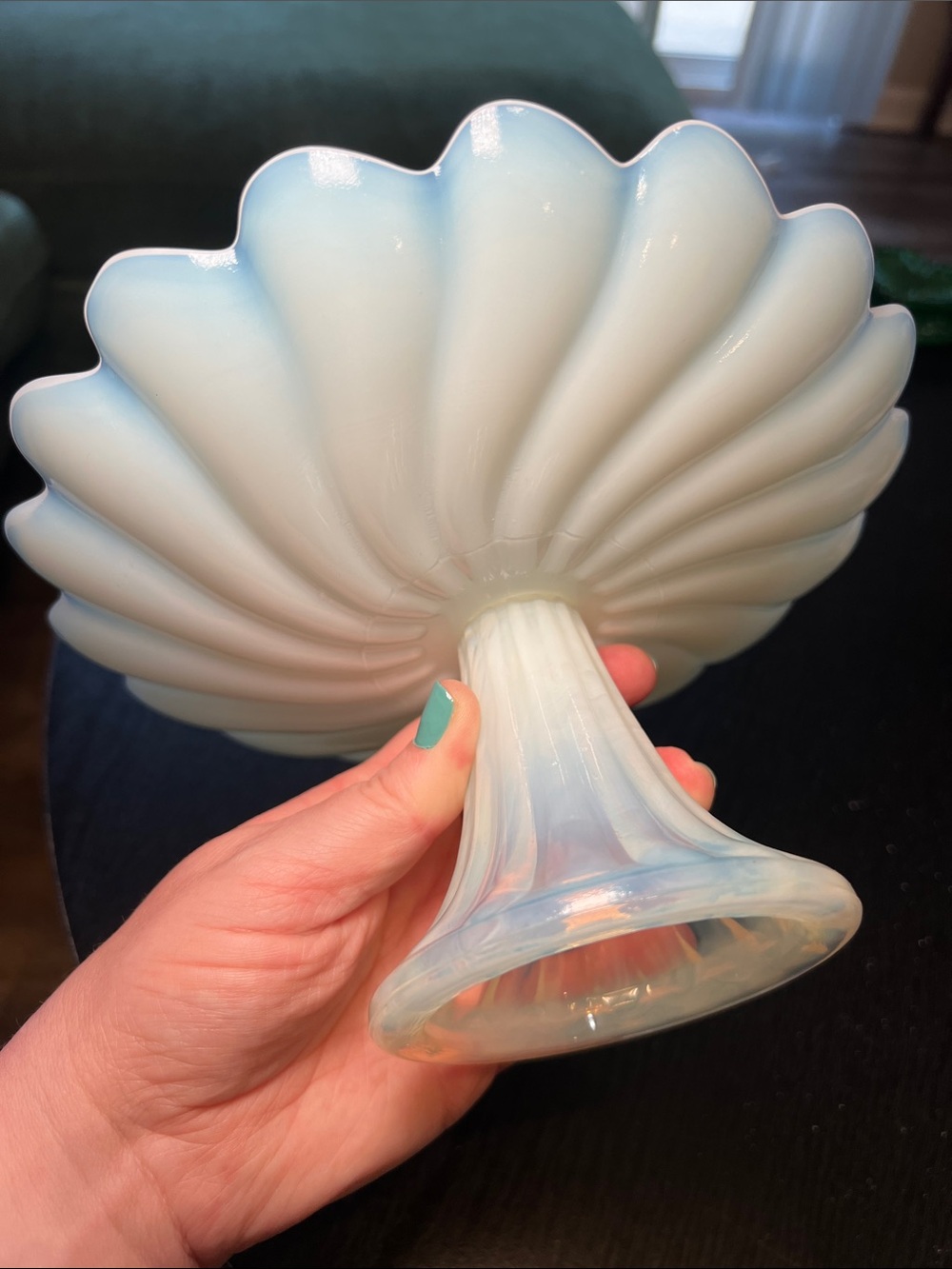 Vintage Sabino French White Opalescent Glass Pedestal Dish Dessert Serving Stand - Picture 5 of 10